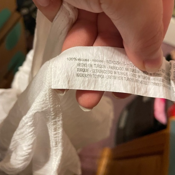 ZARA WHITE FLUTTER SLEEVE LACE UP TOP - Picture 5 of 7